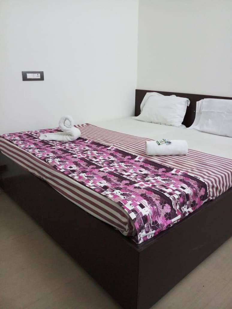 Sri Kousthubham Residency 호텔 티루파티 외부 사진