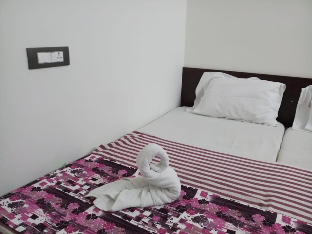 Sri Kousthubham Residency 호텔 티루파티 외부 사진