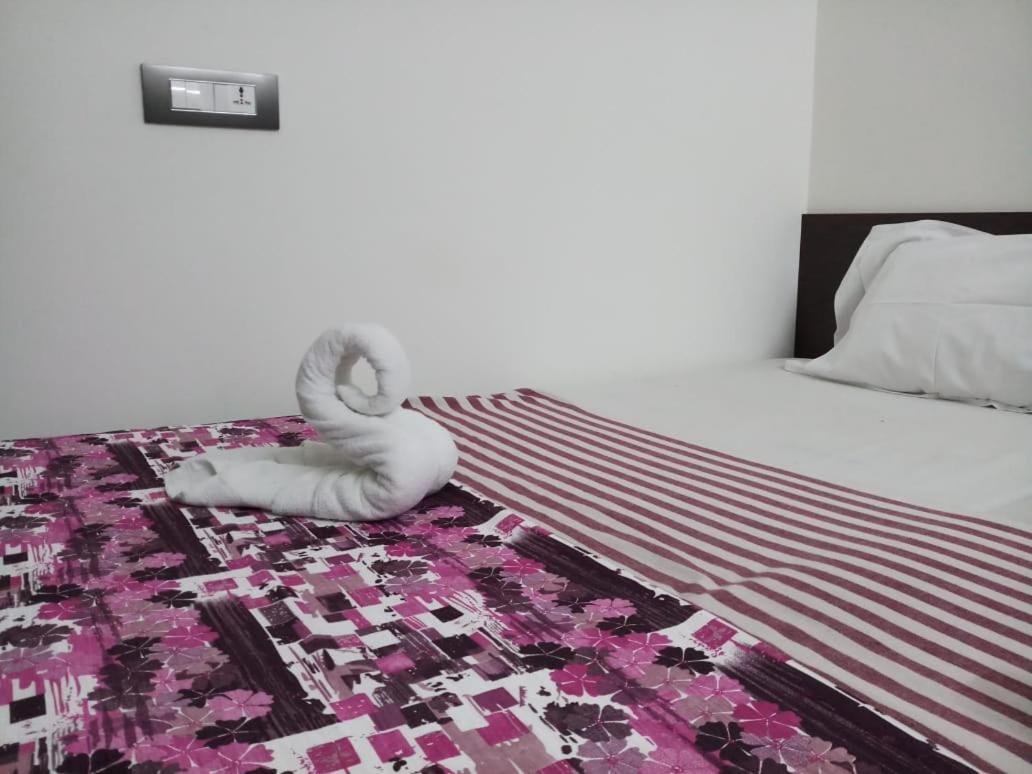 Sri Kousthubham Residency 호텔 티루파티 외부 사진