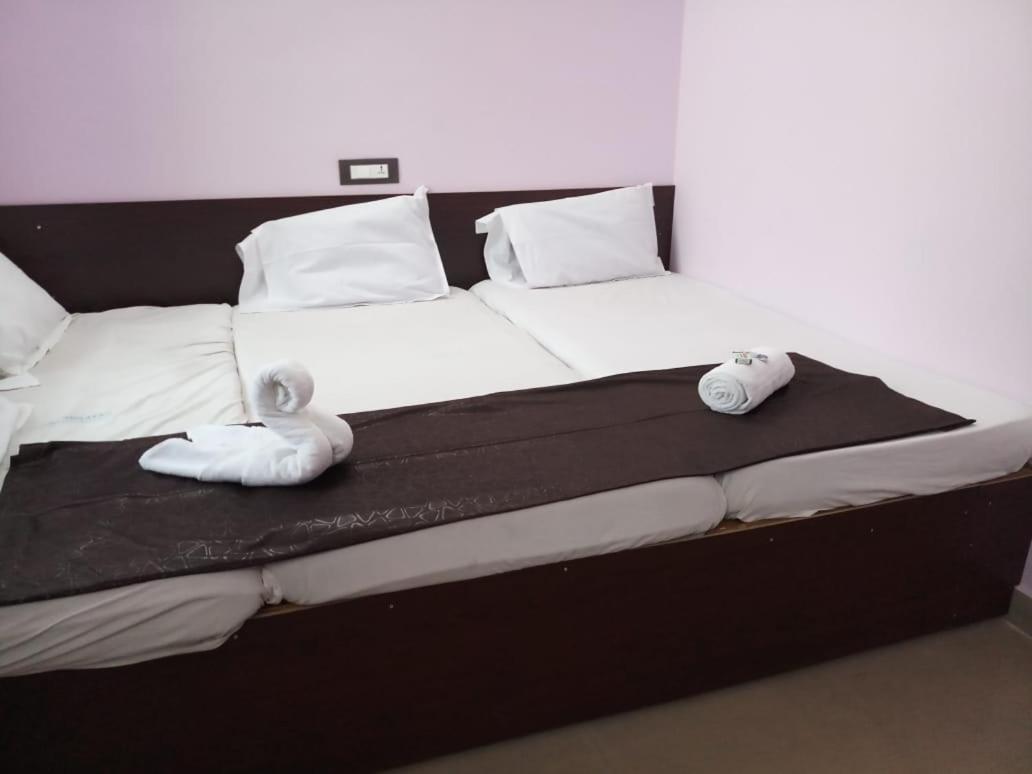 Sri Kousthubham Residency 호텔 티루파티 외부 사진