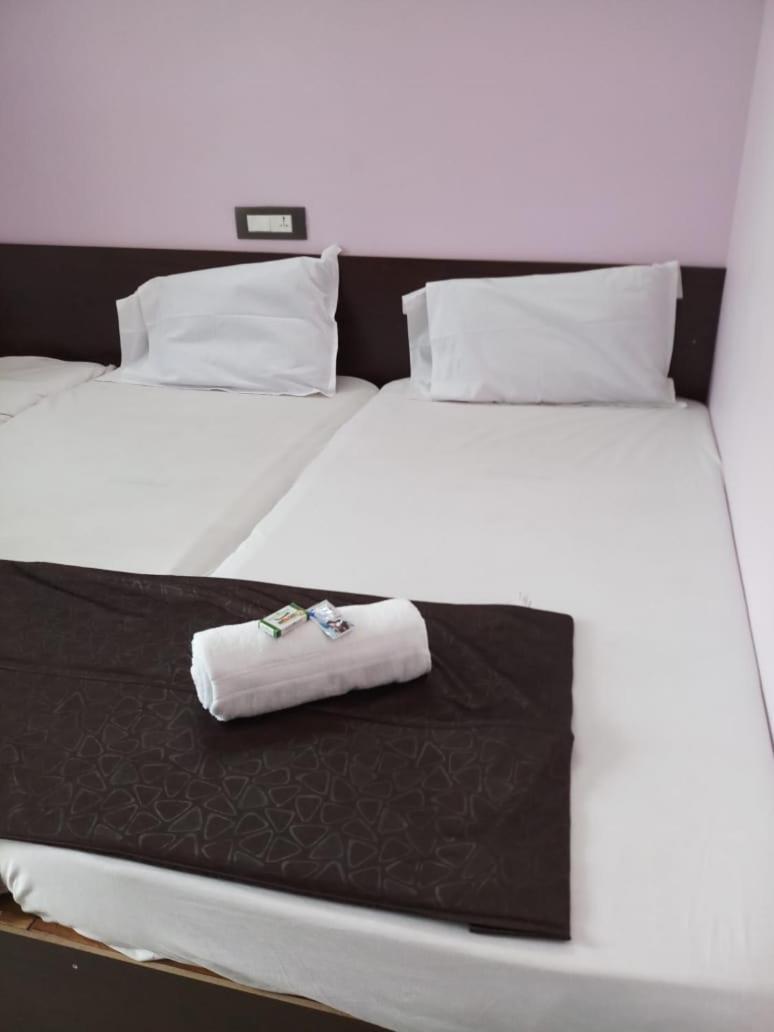 Sri Kousthubham Residency 호텔 티루파티 외부 사진
